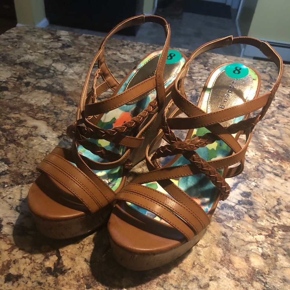 Wedges, Madden girl - Picture 1 of 1